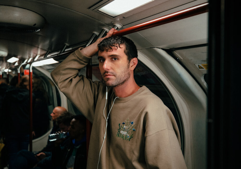 Fred again.. Die ganze Welt feiert Fred again.. Warner Music Germany